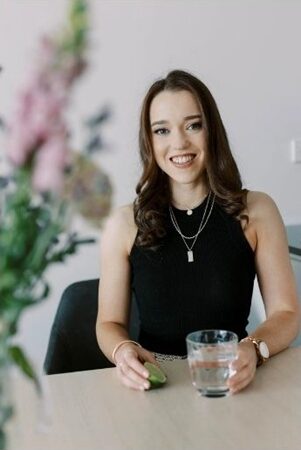 DIETITIAN
